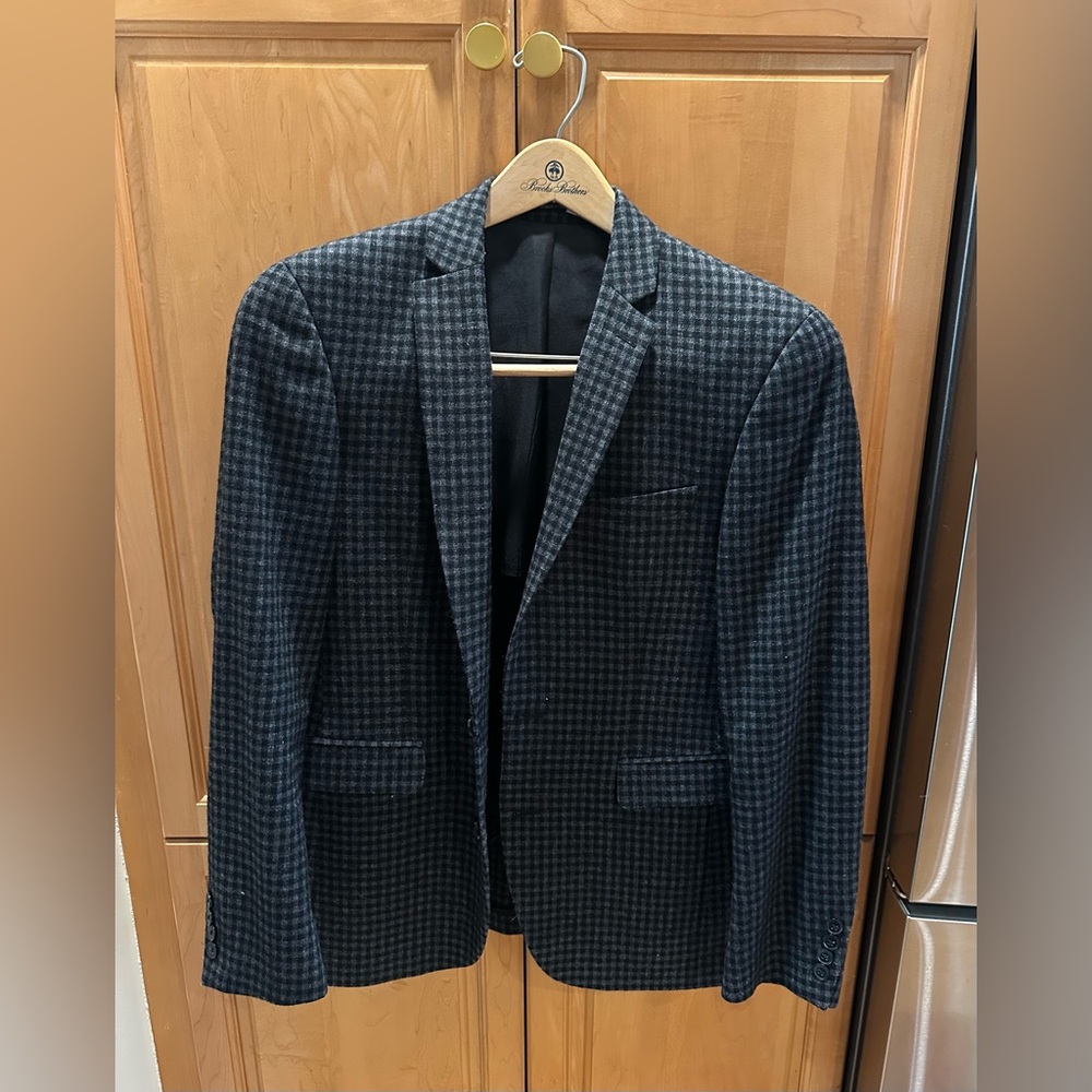 36R Sport Coat Bar III brand - Black and Gray plaid Blazer